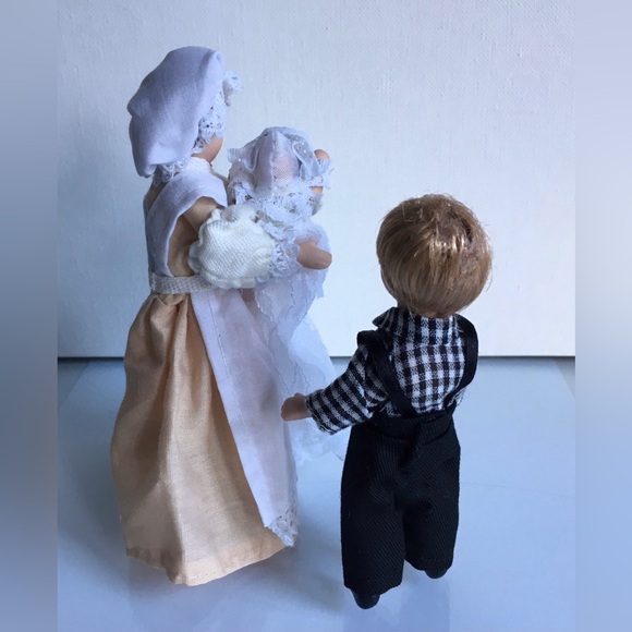 Dollhouse Miniature Poseable Victorian Maid 6”, Boy 4.5”, & Baby 2” Porcelain - Picture 5 of 11